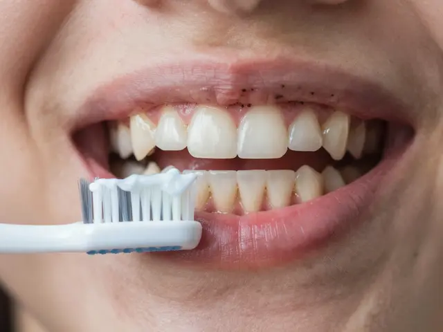 5 nejlepších způsobů, jak odstranit černý zubní kámen