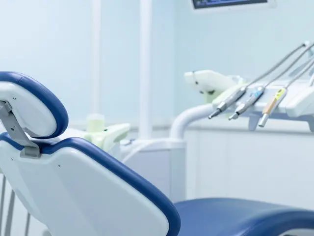 Jak přežít bolest u zubaře a mít klid v křesle